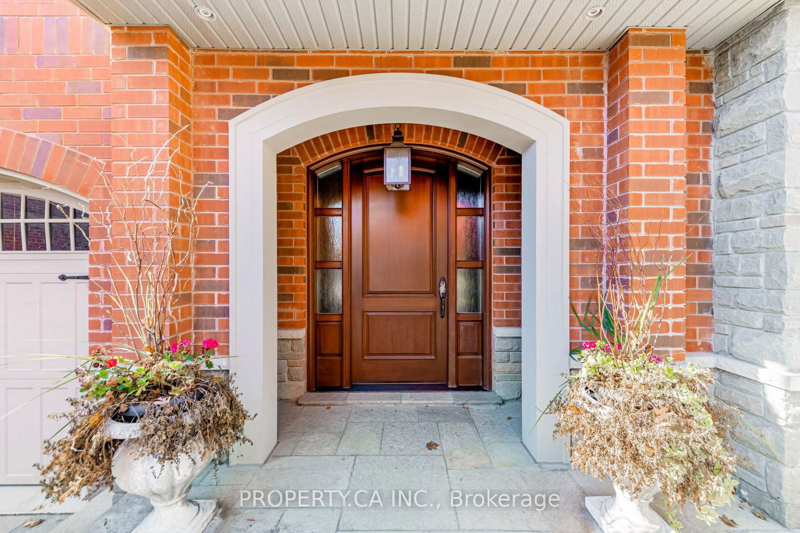 Detached House for sale at 34 Hillside Drive, Toronto, Broadview North, M4K 2M2 - MLS: E12180929