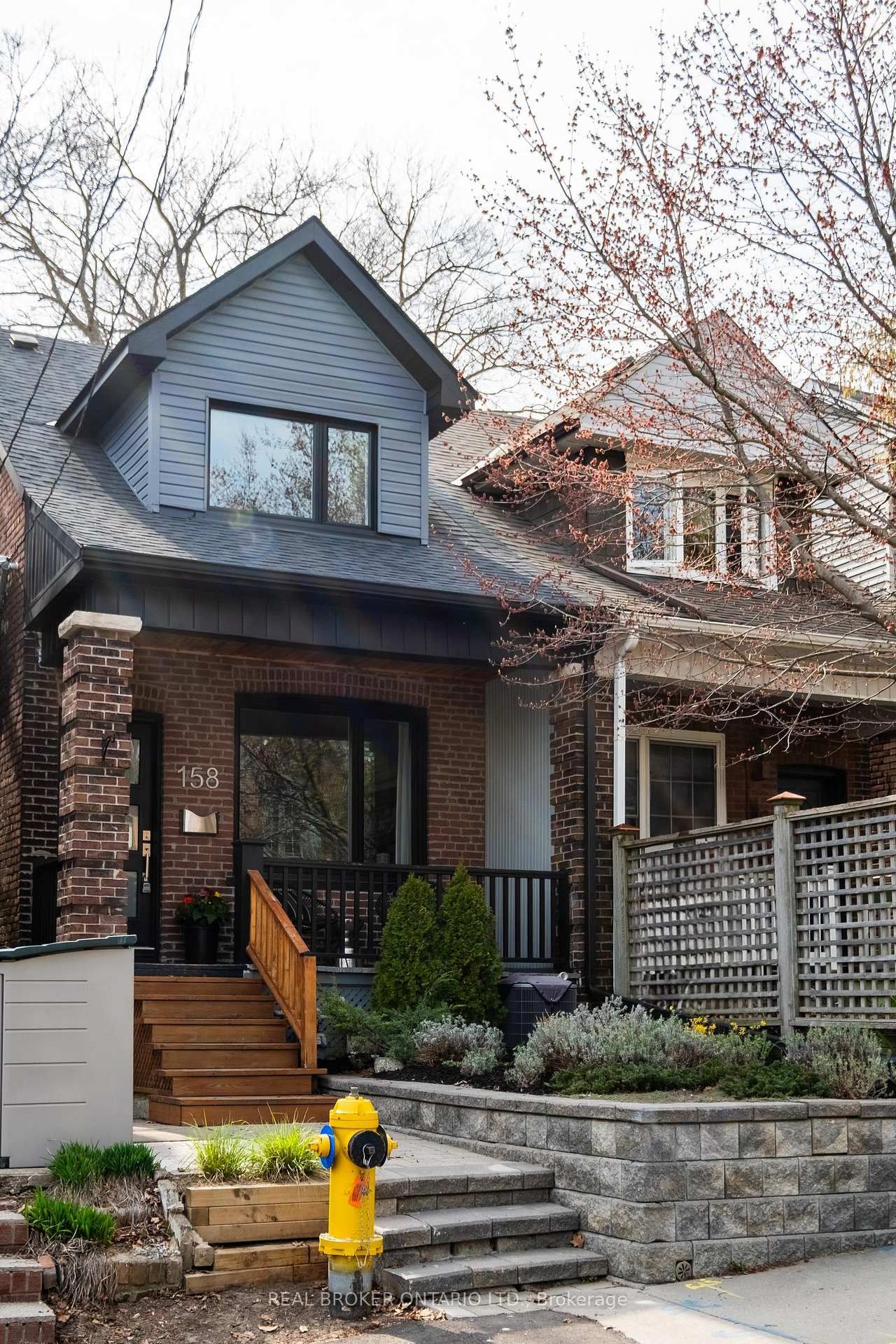 Semi-Detached House for sale at 158 Golfview Avenue, Toronto, East End-Danforth, M4E 2K5 - MLS: E12181646