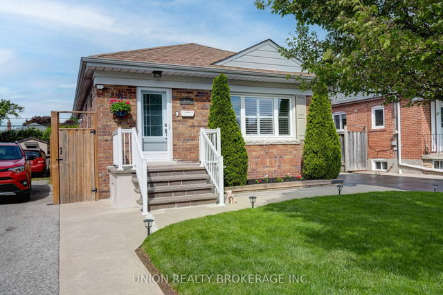 100 Lilian Drive