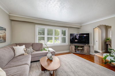100 Lilian Dr, Toronto - Wexford-Maryvale image-0-2
