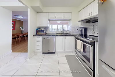 Unit 739 — 68 Corporate Dr, Toronto - Woburn image-0-2