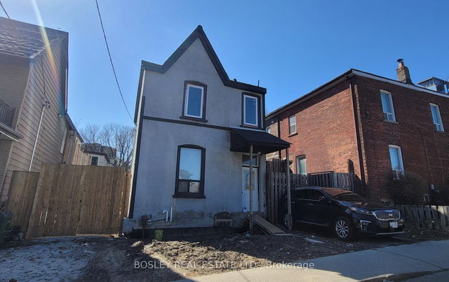 242 Munro Street