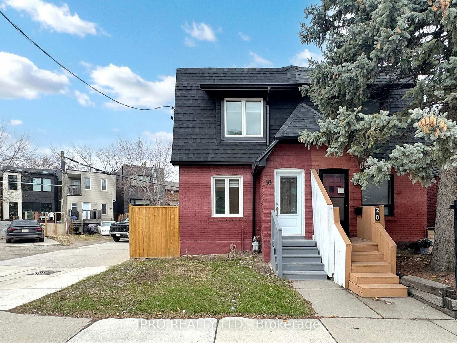 Semi-Detached House for sale at 18 Mosley Street, Toronto, South Riverdale, M4M 1G2 - MLS: E12183554