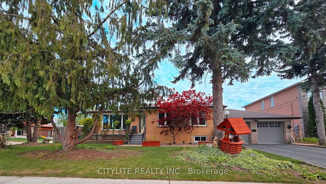 2 Emmeline Crescent
