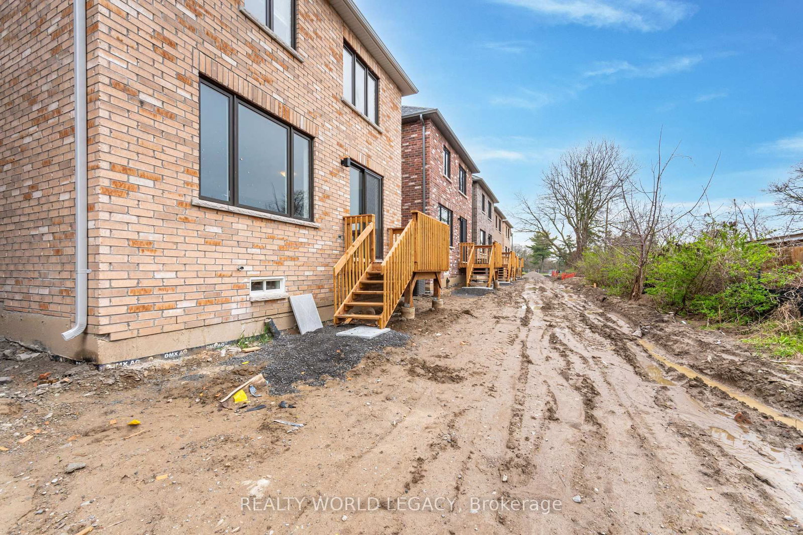 Listing Image 44