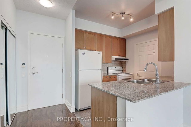 1314 - 83 Borough Drive