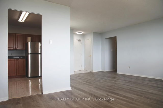 610 - 2550 Pharmacy Avenue