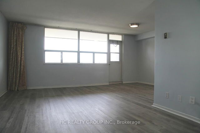 610 - 2550 Pharmacy Avenue