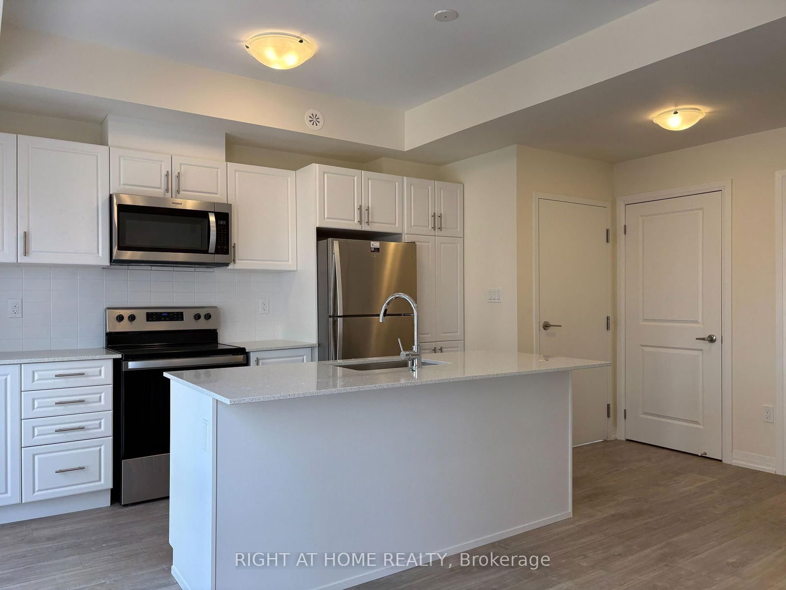 Condo for lease at 4-145 Tapscott Road, Toronto, Malvern, M1B 0E8 - MLS: E12184678