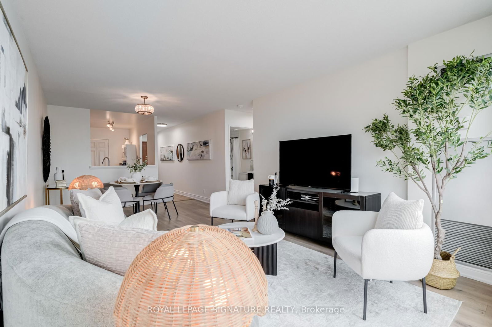 Condo for sale at 2203-18 Lee Centre Drive, Toronto, Woburn, M1H 3H5 - MLS: E12184709