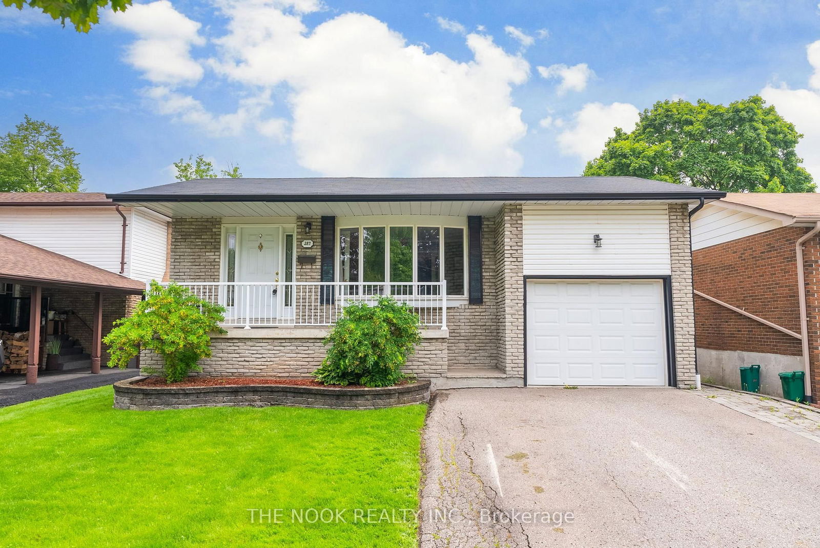 Property at 287 Viewmount