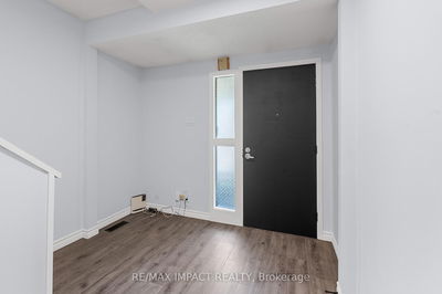 69 Horseley Hill Dr, Toronto - Malvern image-0-4