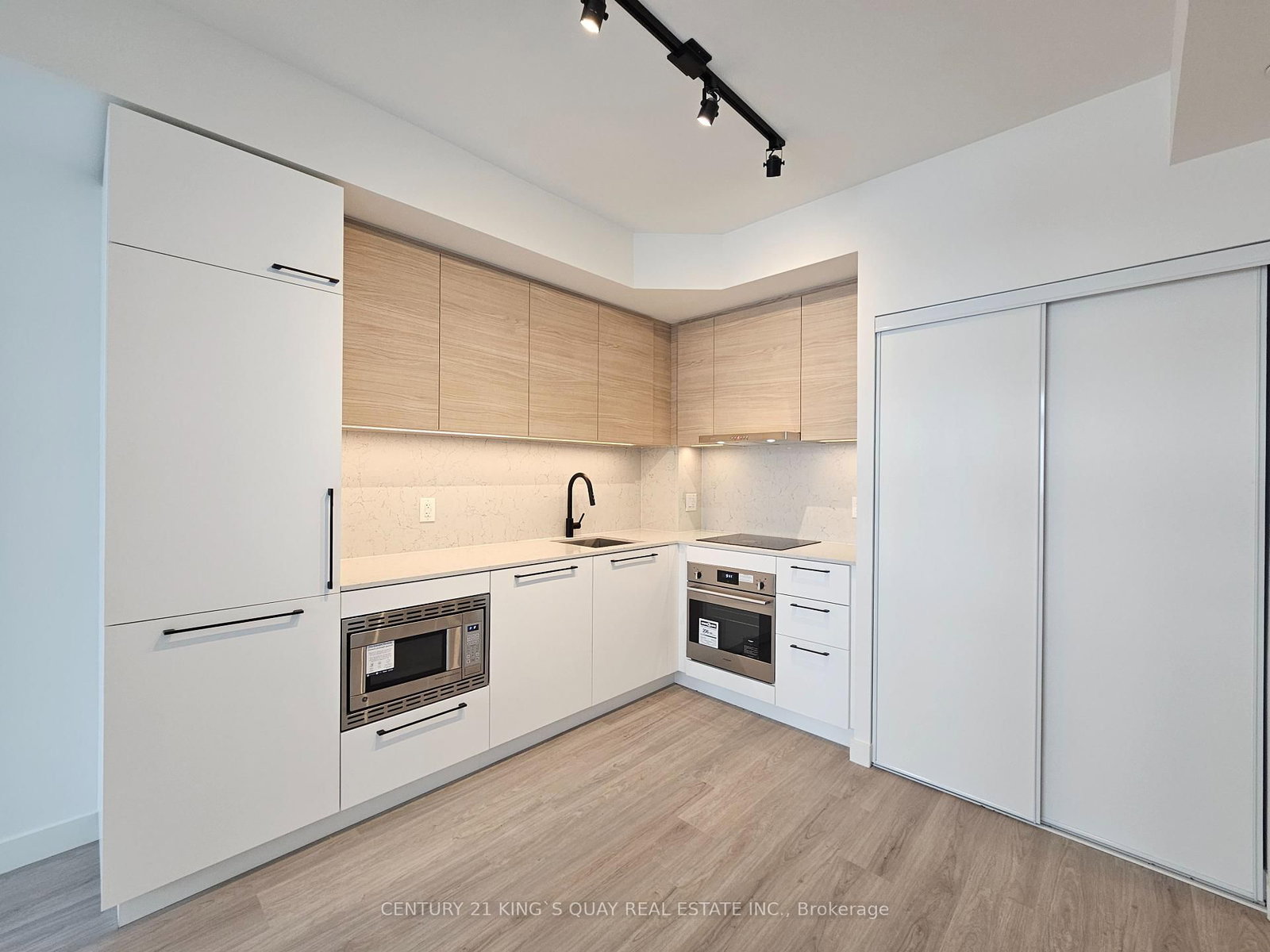 1050 Eastern Avenue, Unit 404 - Photo 7