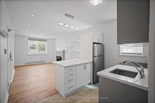 8 - 2461 Queen Street