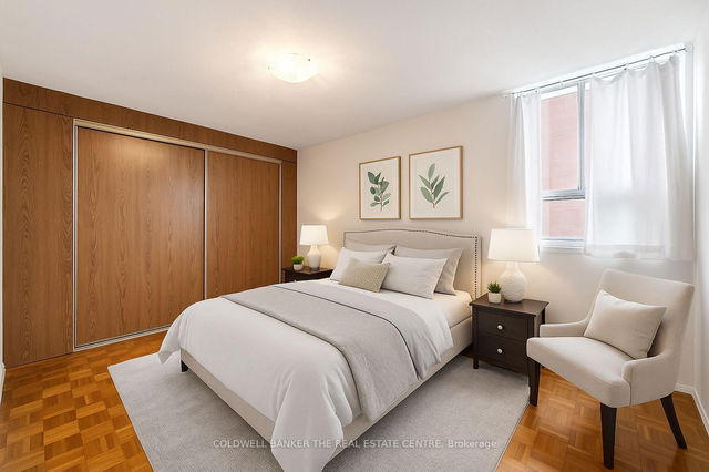 PH 15 - 1 Massey Square