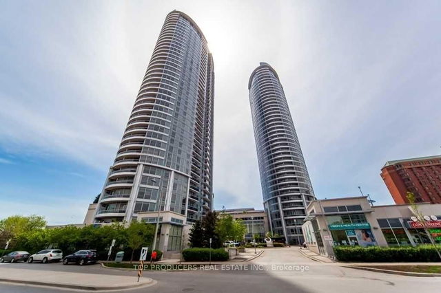 325 - 135 Village Green Square