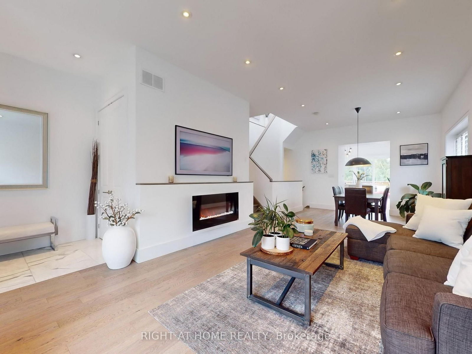 Detached House for sale at 77 Leroy Avenue, Toronto, Danforth Village-East York, M4J 4G9 - MLS: E12186432