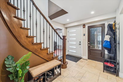 86 Knapton Ave, Ajax - Central image-0-2