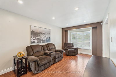 86 Knapton Ave, Ajax - Central image-0-4