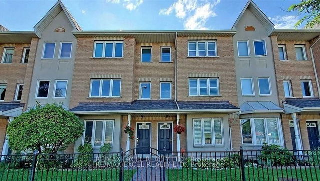 1010 - 28 Rosebank Drive