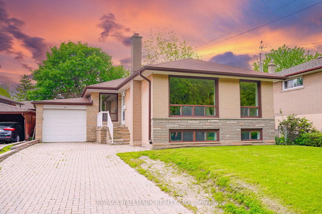 16 Packard Boulevard