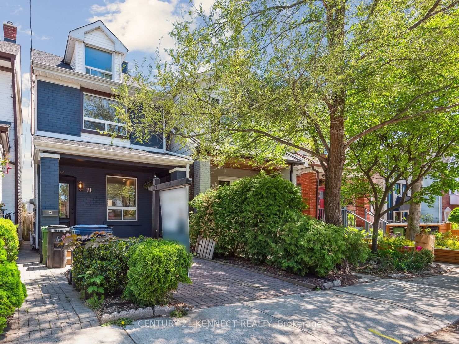 Detached House for sale at 21 Frankdale Avenue, Toronto, Danforth Village-East York, M4J 3Z8 - MLS: E12186866