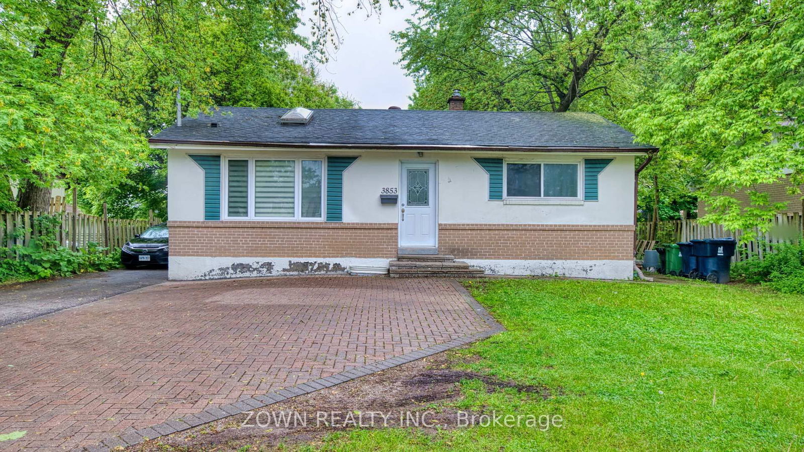 Detached House for sale at 3853 Finch Avenue, Toronto, L'Amoreaux, M1T 3G1 - MLS: E12186959