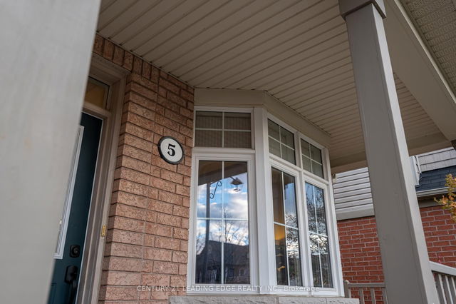 5 Woodbine Place