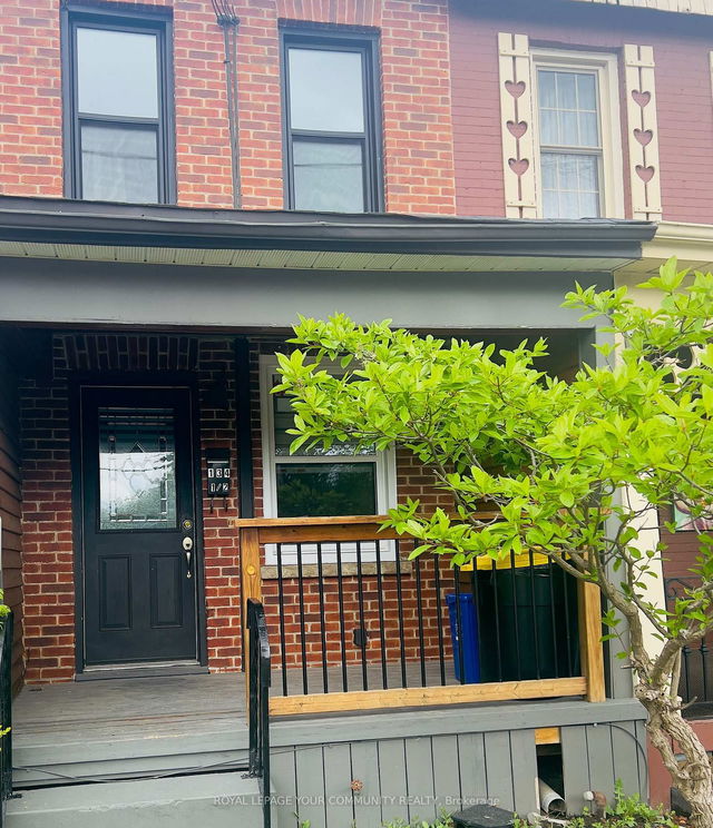 134 1/2 Olive Avenue