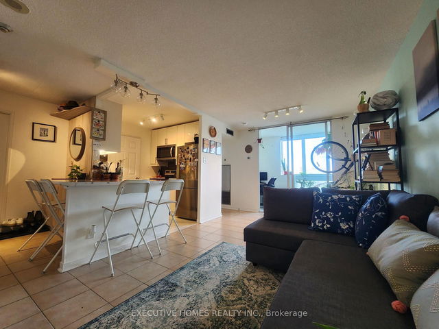 208 - 330 Mccowan Road