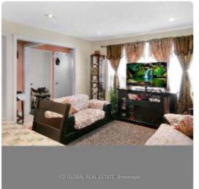17 Mack Ave, Toronto - Oakridge image-0-2