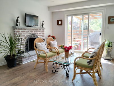 7 McCool Crt, Toronto - Milliken image-0-3