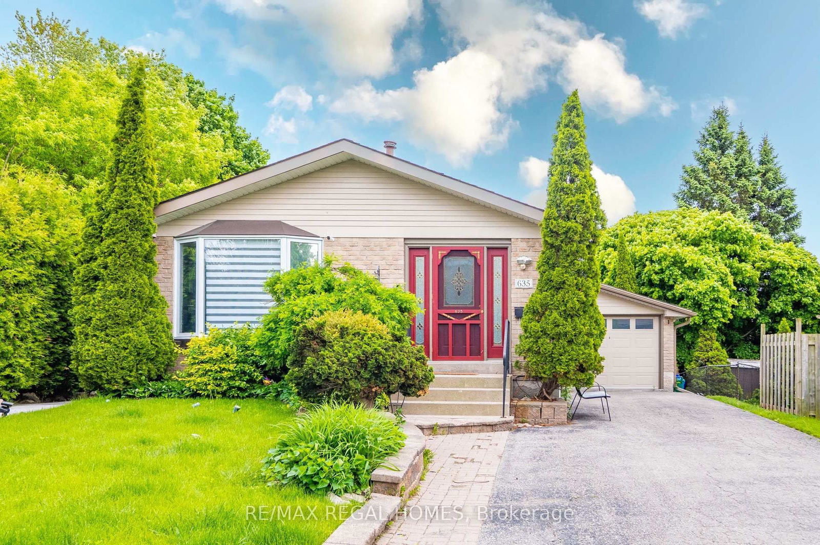 Property at 635 Capilano