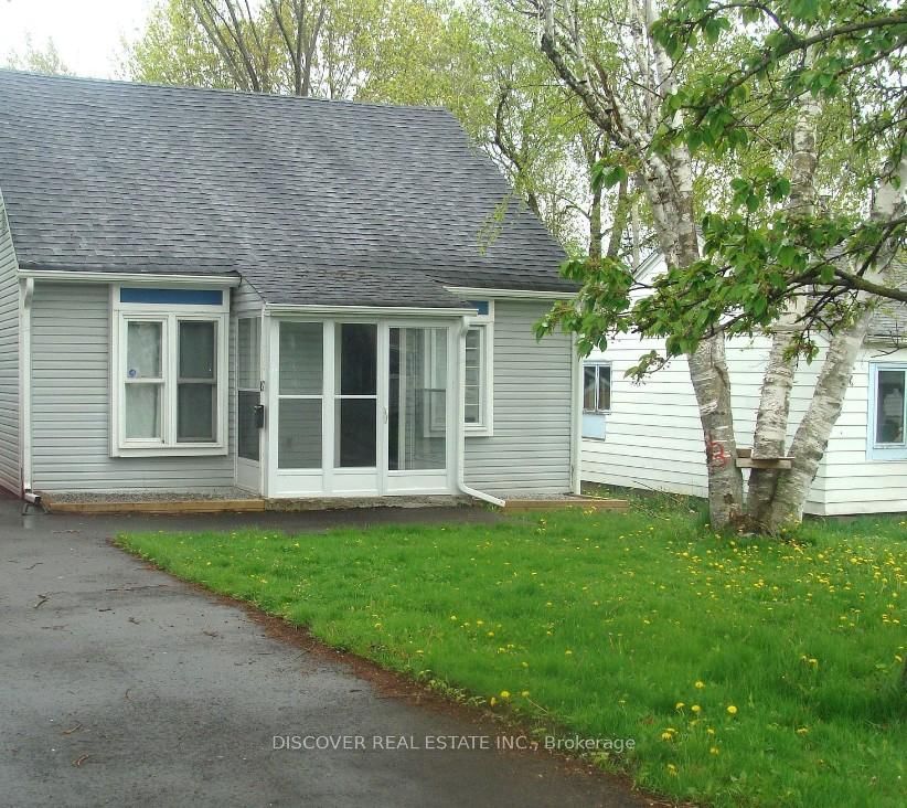 Detached House for sale at 19 York Street, Ajax, Central, L1S 1S7 - MLS: E12188323