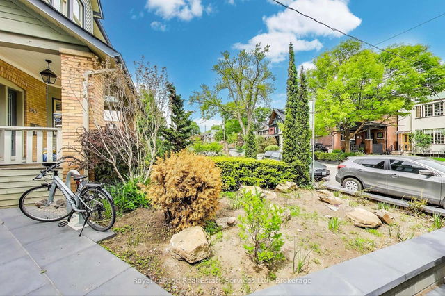 Bsmt - 846 Carlaw Avenue