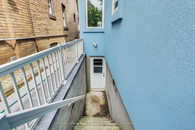 Bsmt - 846 Carlaw Avenue