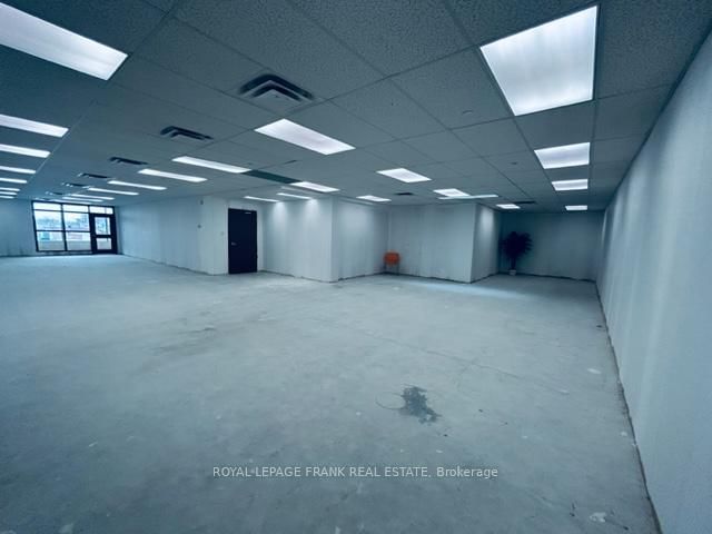 114 Dundas Street E, Unit 204 - Photo 4