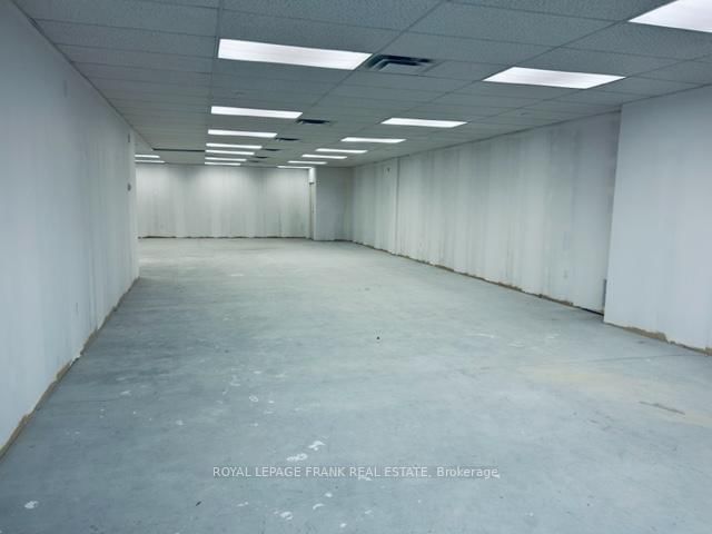 114 Dundas Street E, Unit 204 - Photo 8