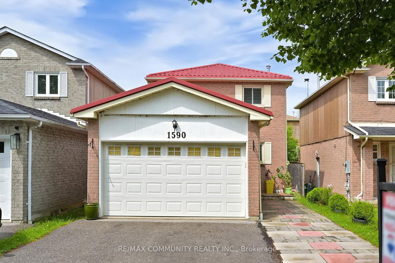 1590 Marshcourt Dr, Pickering - Village East image-0-0