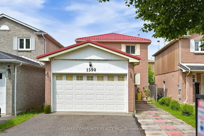 1590 Marshcourt Dr, Pickering - Village East