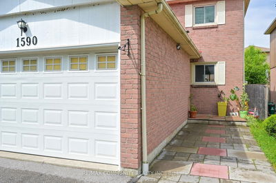 1590 Marshcourt Dr, Pickering - Village East image-0-4