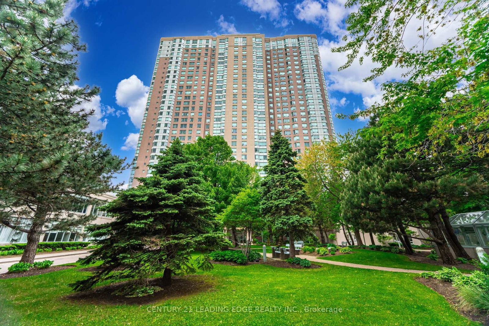 Condo for sale at 2729-68 Corporate Drive, Toronto, Woburn, M1H 3H3 - MLS: E12189721