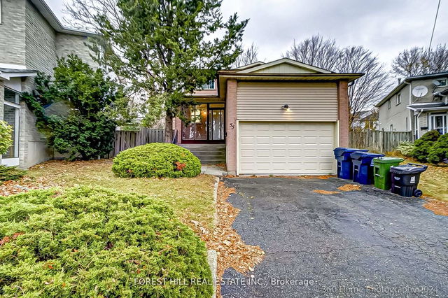 55 Plumbrook Crescent