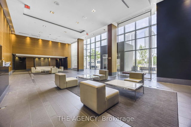 3308 - 125 Village Green Square