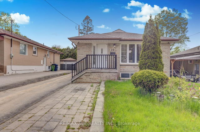 10 Blakemanor Boulevard