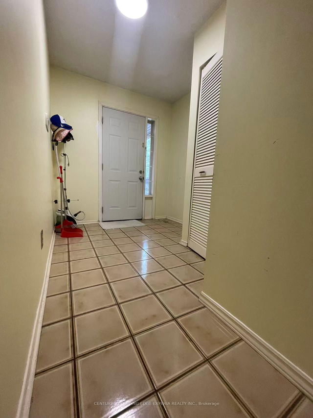 58 Carl Crescent