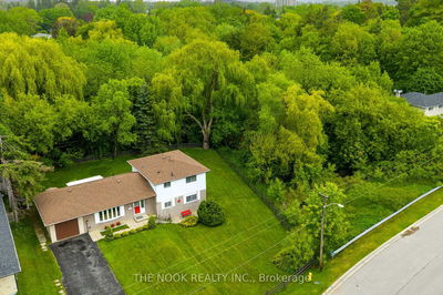 14 Carwin Cres, Ajax - Central West