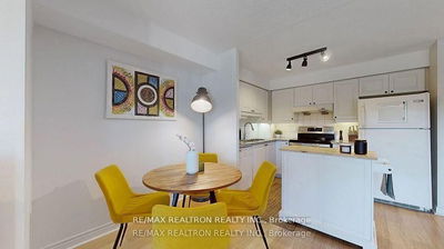 Unit 309 — 60 Town Centre Crt, Toronto - Bendale image-0-1