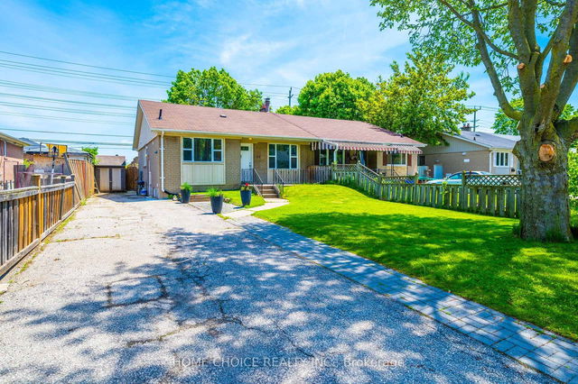 11 Thorncroft Crescent