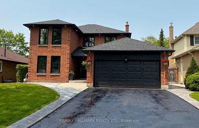 5 Bateman Crt, Whitby - Lynde Creek image-0-2
